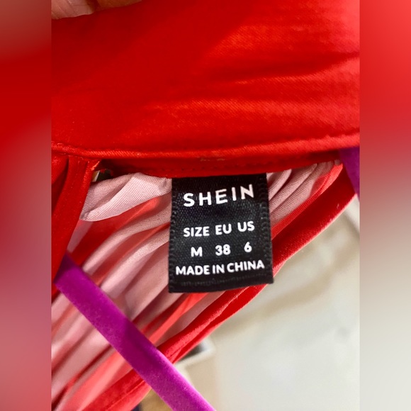 SHEIN Ombre Pleated Hem Halter Dress Size  M US 6 - Picture 5 of 5